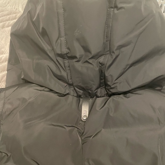 KAY down coat with natural fur Signature Mackage Collar - Picture 2 of 9